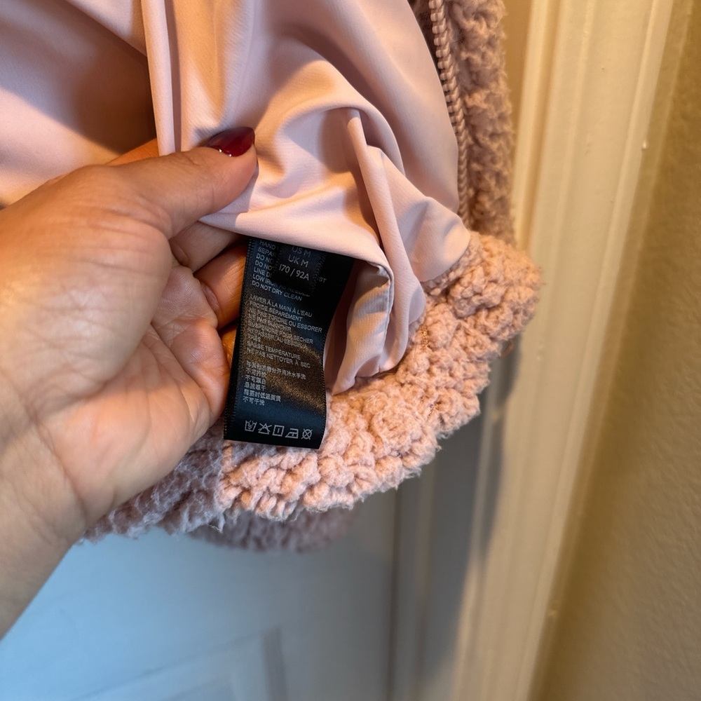 Urban Outfitters Cream Sherpa Jacket - Picture 3 of 6